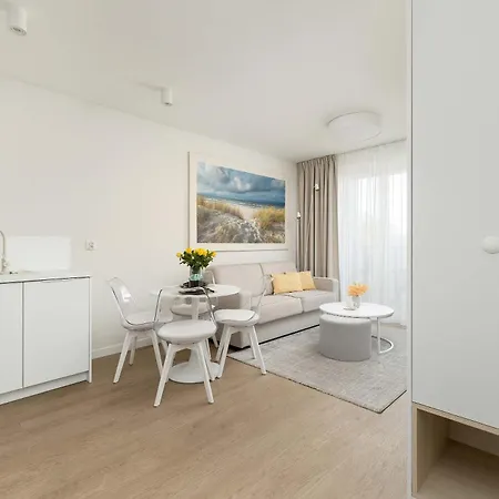 Apartman Tasteful With Parking Near The Center Of By Renters Kołobrzeg